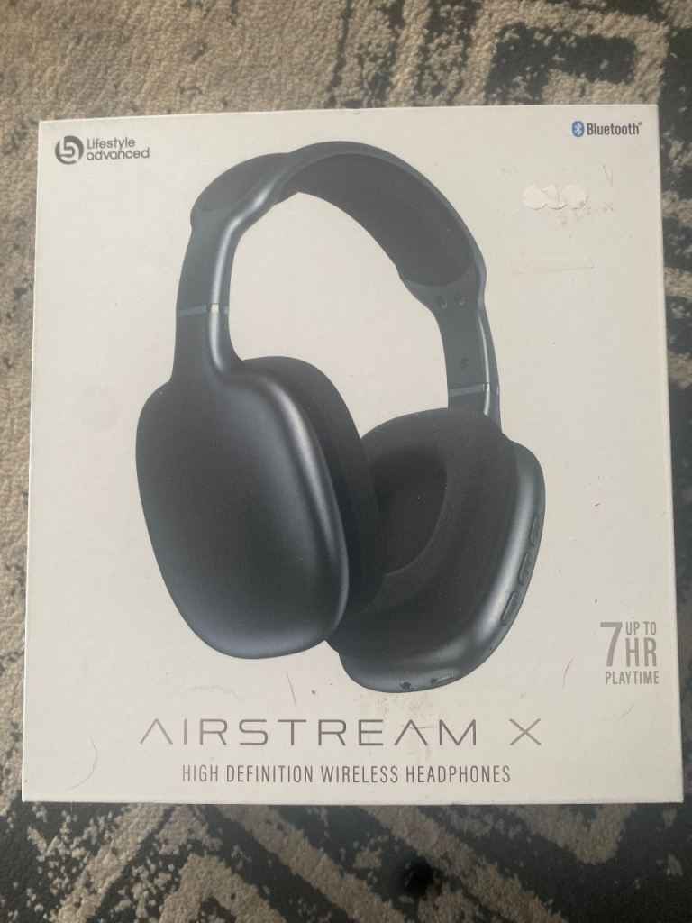 Wireless headphones 