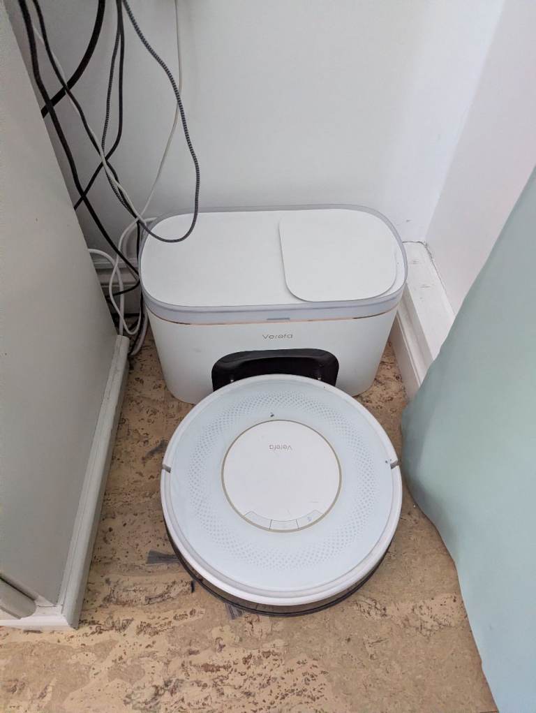 Vaacum robot