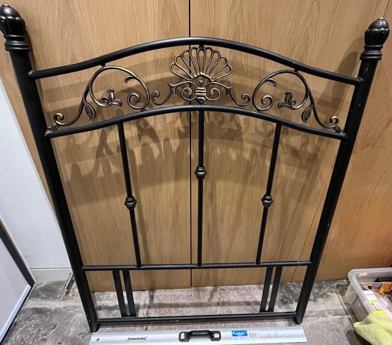 Classic metal bed headboard  - standard single 3 ft bed 