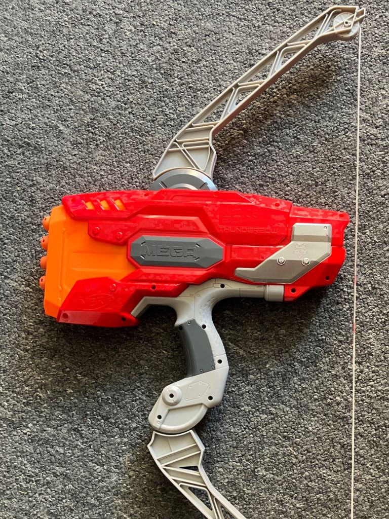 Nerf Mega Thunderbow (Includes 4 Darts)