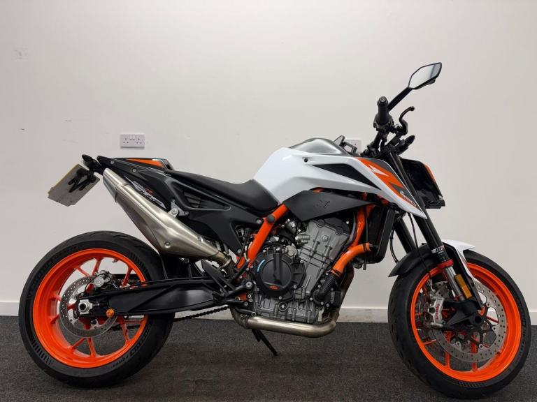 KTM 890 DUKE R ** SAMCO SPORT HOSES - 12 MONTH MOT - WARRANTY **