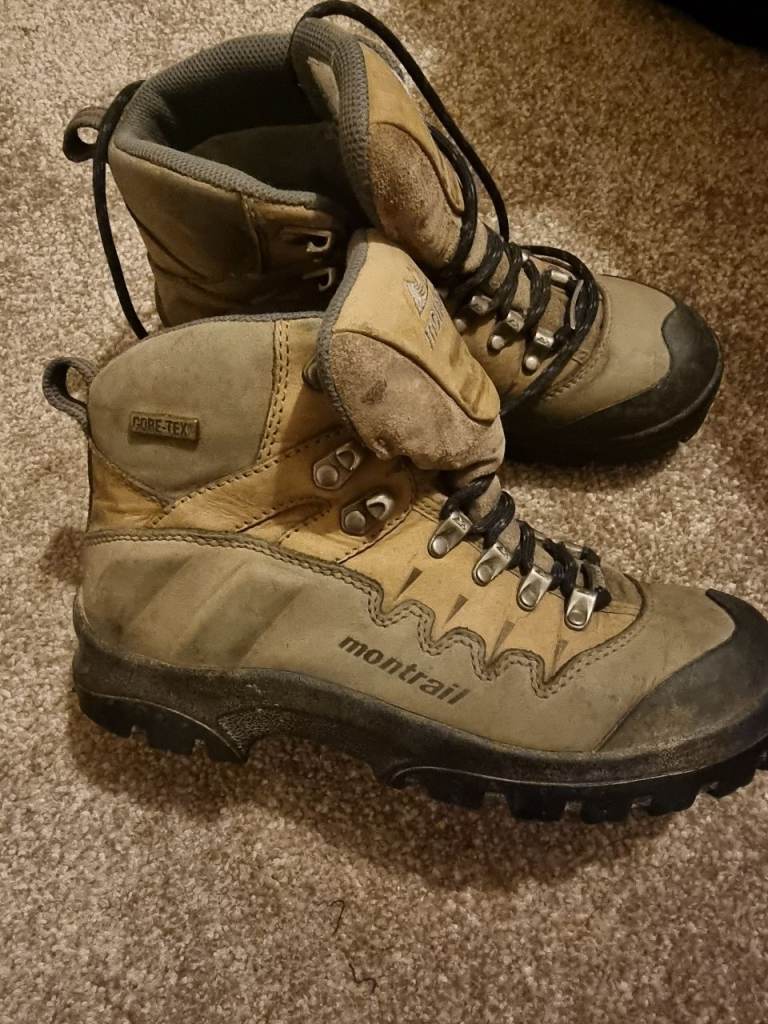 Montrail GORE-TEX Hiking Boots – UK Size 5