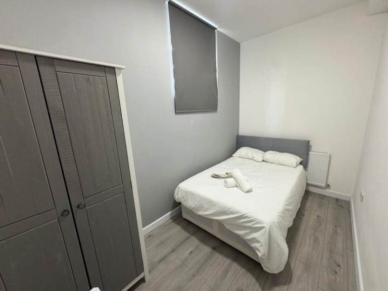 Furnished 1 bedroom to rent in Edgware-HA8