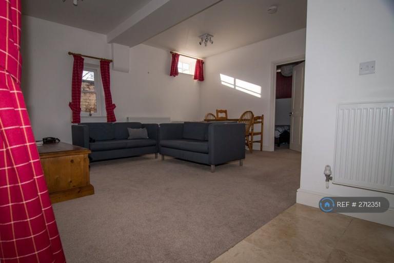 1 bedroom flat in Lansdown Place Lane, Cheltenham, GL50 (1 bed) (#2712351)