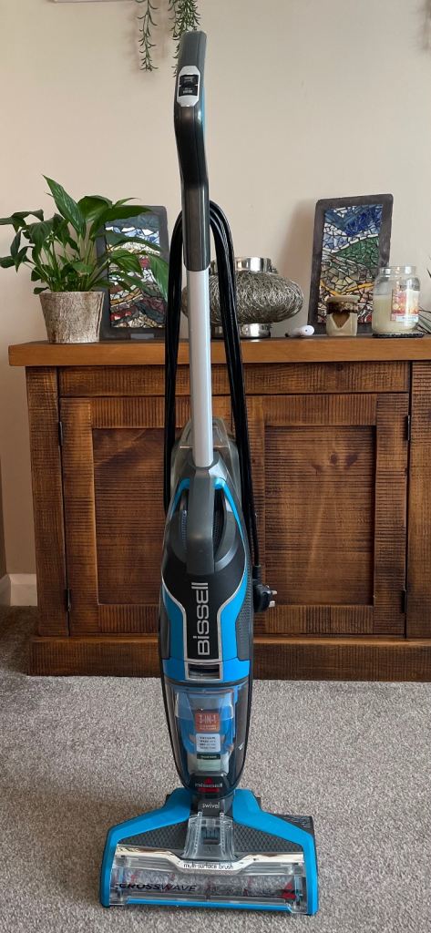 Bissell 3-in-1 Cleaning Action Vacuum Cleaner - As Good As New