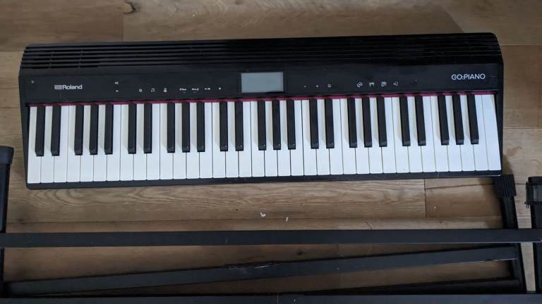 GO ROLAND 61 Key Digital Piano with stand