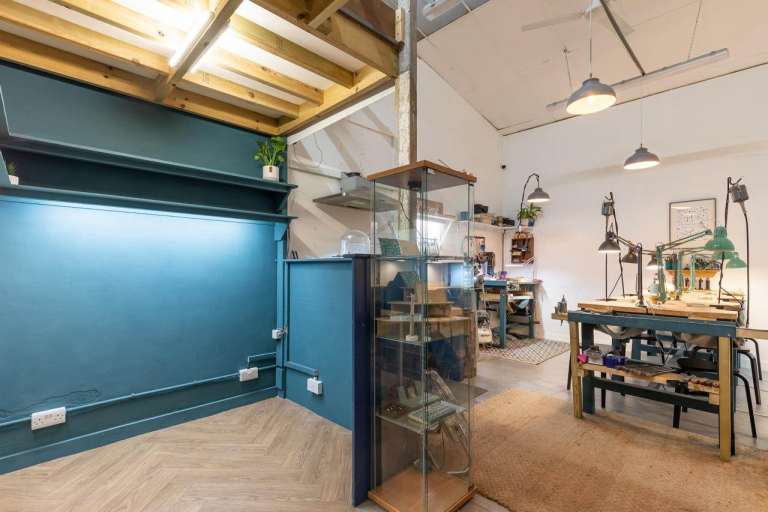Industrial / workshop / e-commerce / artist studio units