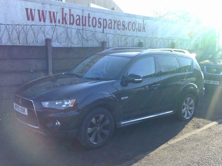 breaking for spares mitsubishi outlander 2010 2.2 di-d auto 4wd
