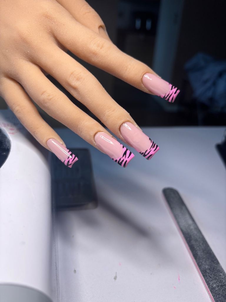 Acrylic and Shellac Nails in Walthamstow 