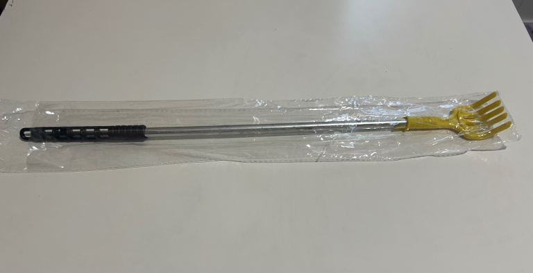 New Extendable Back Scratcher - Yellow & Silver