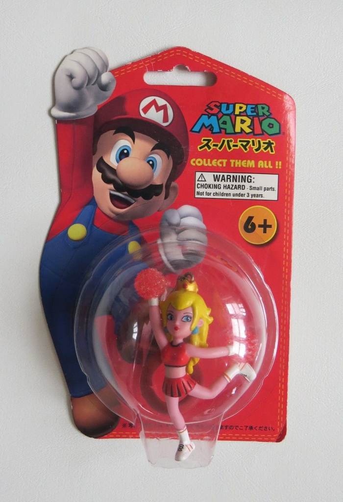 Super Mario Princess Peach Cheerleader Figure keychain, New figurine