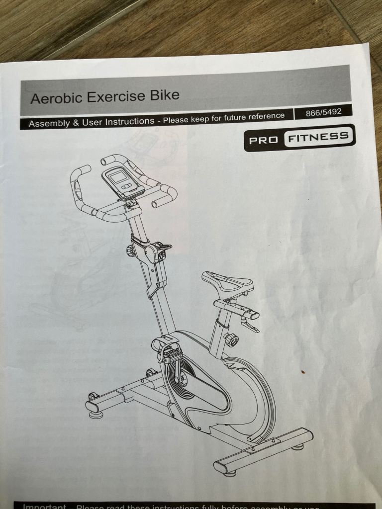 Aerobic exercise bike 
