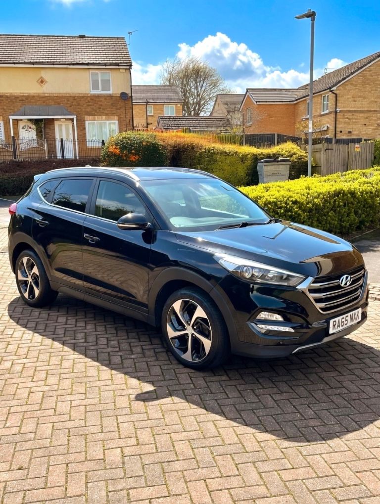 PREMIUM! 2015 HYUNDAI TUCSON PREMIUM 2.0 CRDI AUTOMATIC DIESEL 4X4 SUV BLACK