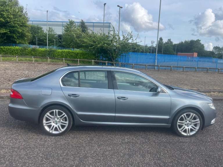 SKODA SUPERB 2.0 TDI Elegance 2012