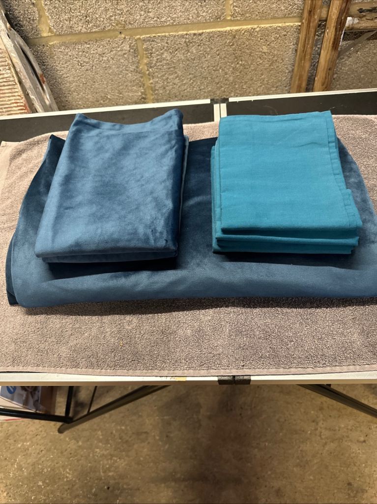 Blue Velvet Duvet Cover and Pillowcase Set – Good Condition
