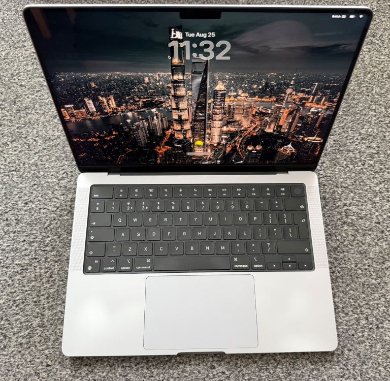 Apple MacBook Pro 14” XDR M1 Pro 14 Core GPU+ Microsoft Office 2021 & Logic Pro 11
