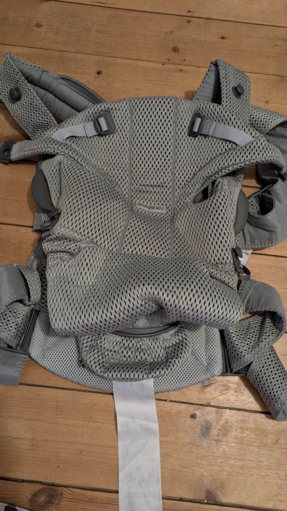 BABYBJÖRN MOVE Baby Carrier - Grey, Good Condition