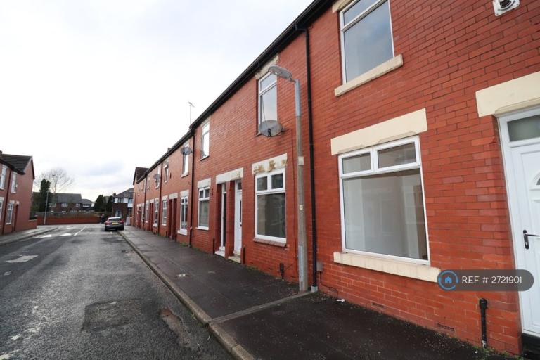 2 bedroom house in Orrel Street, Salford, M6 (2 bed) (#2721901)