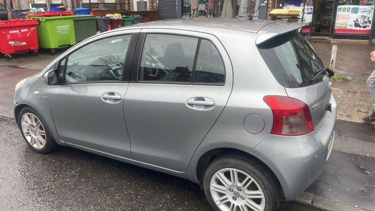 Toyota yaris 