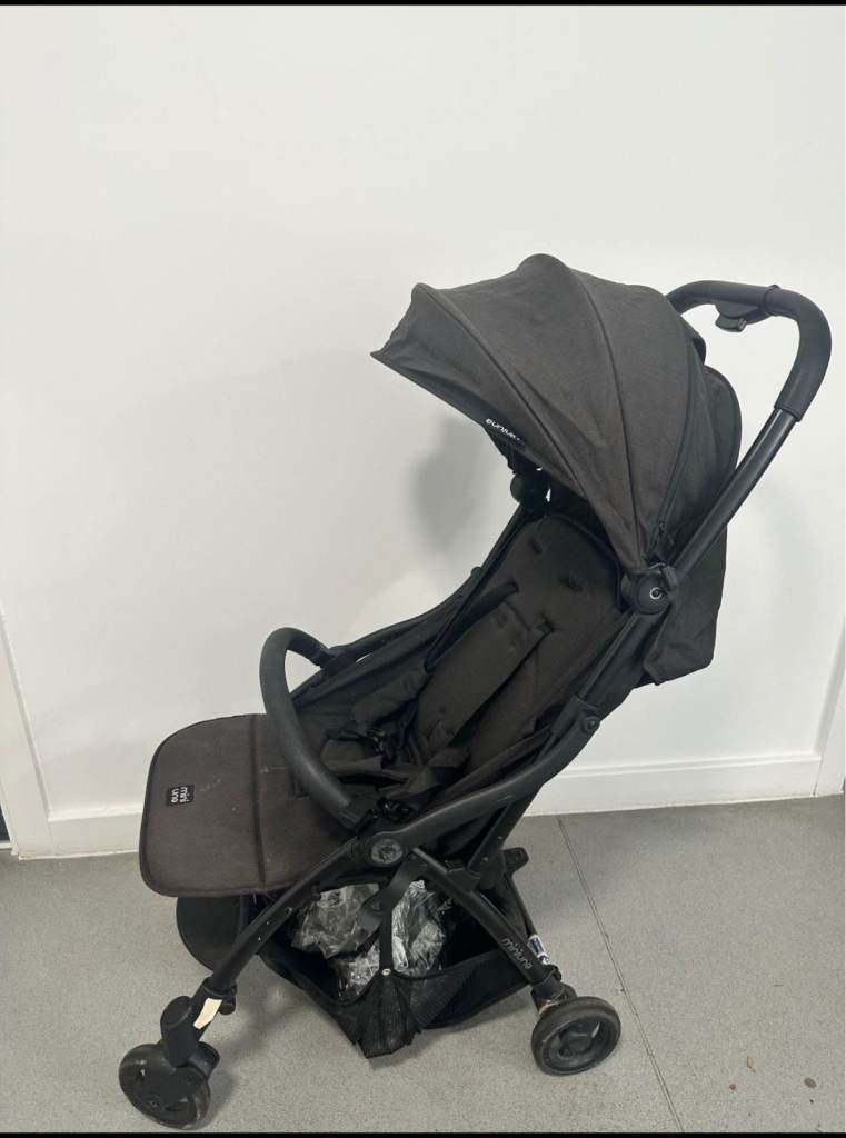 MiniUno TouchFold Compact Travel Pushchair/Stroller – Good Condition
