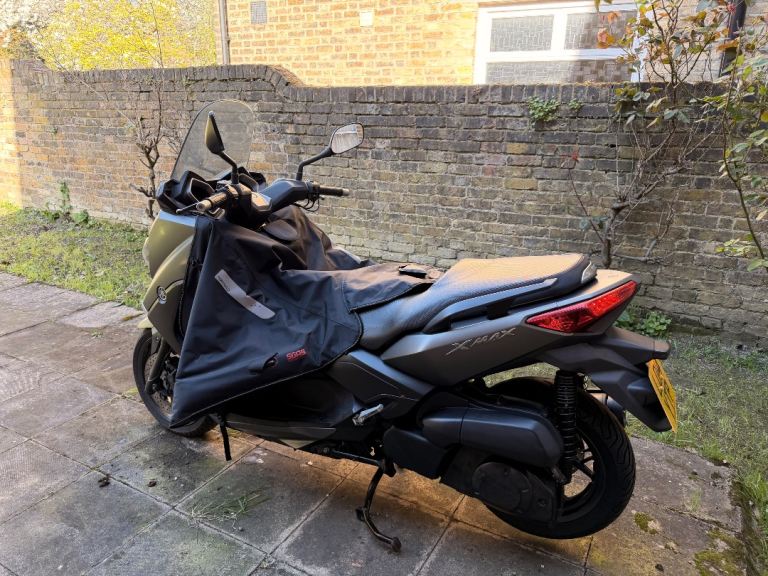 Well kept Yamaha X-max 250cc