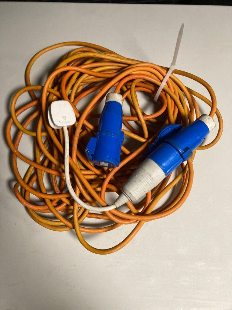 Caravan Hook-up Cable