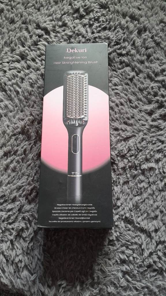 Dekuri hair straightening brush