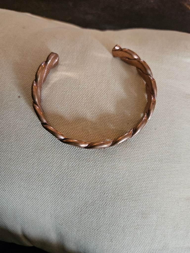 Copper bangle (heavy)