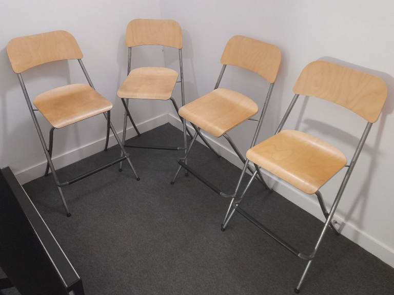 FOLDING BAR STOOLS 