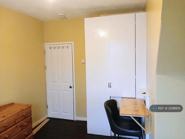 1 bedroom in Union Grove, London, SW8 (#2598801)