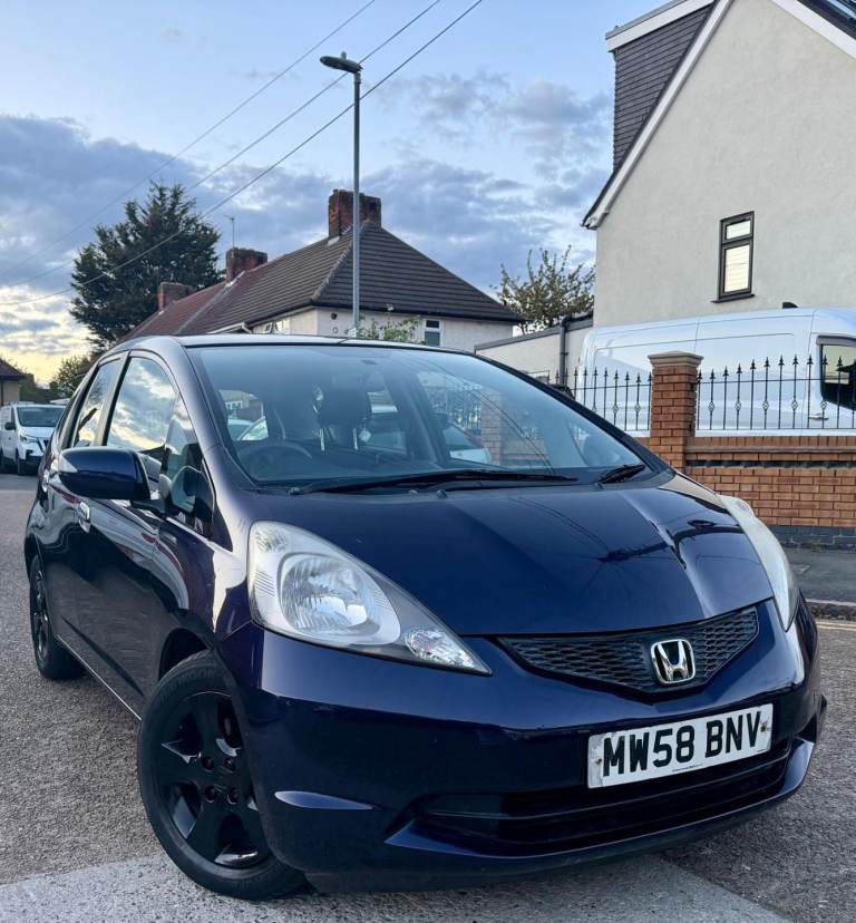 Honda Jazz 2009 Hatchback, Semi-Auto, 1.4 Petrol, 50K Miĺeage, 5 doors