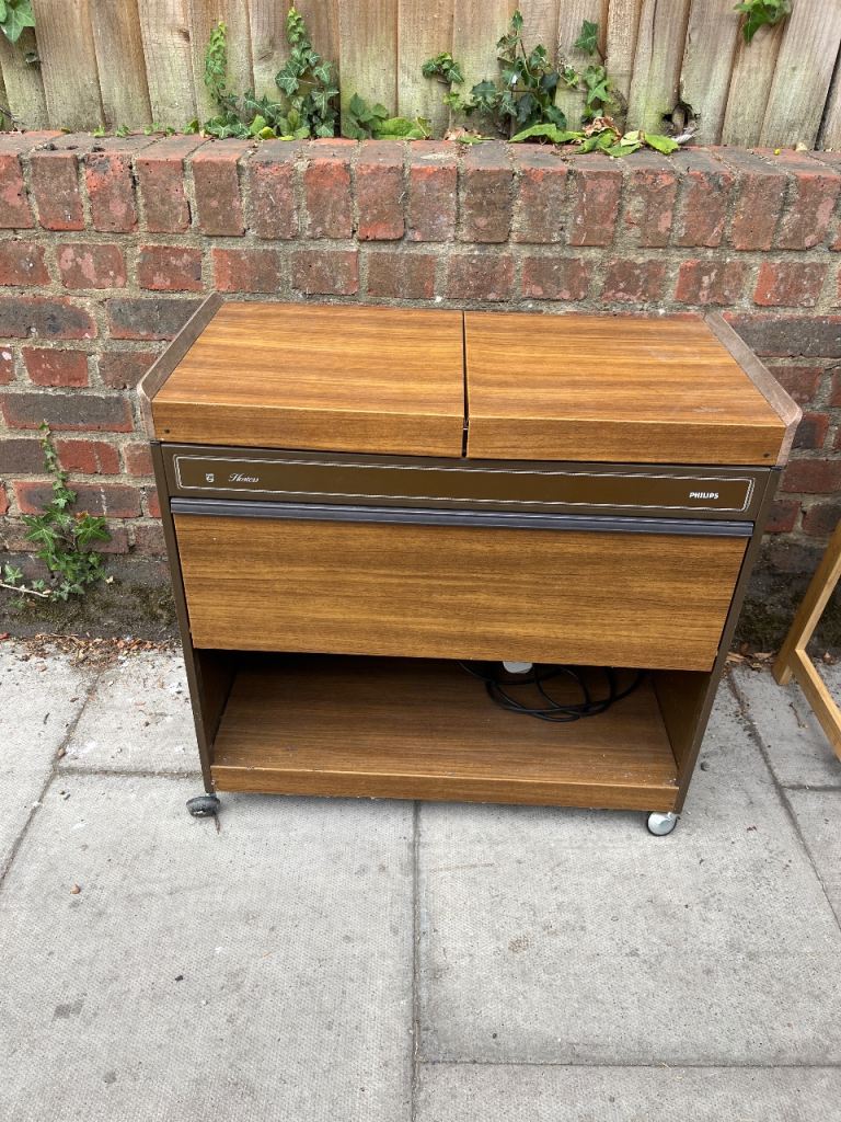 Phillips Heated Servery