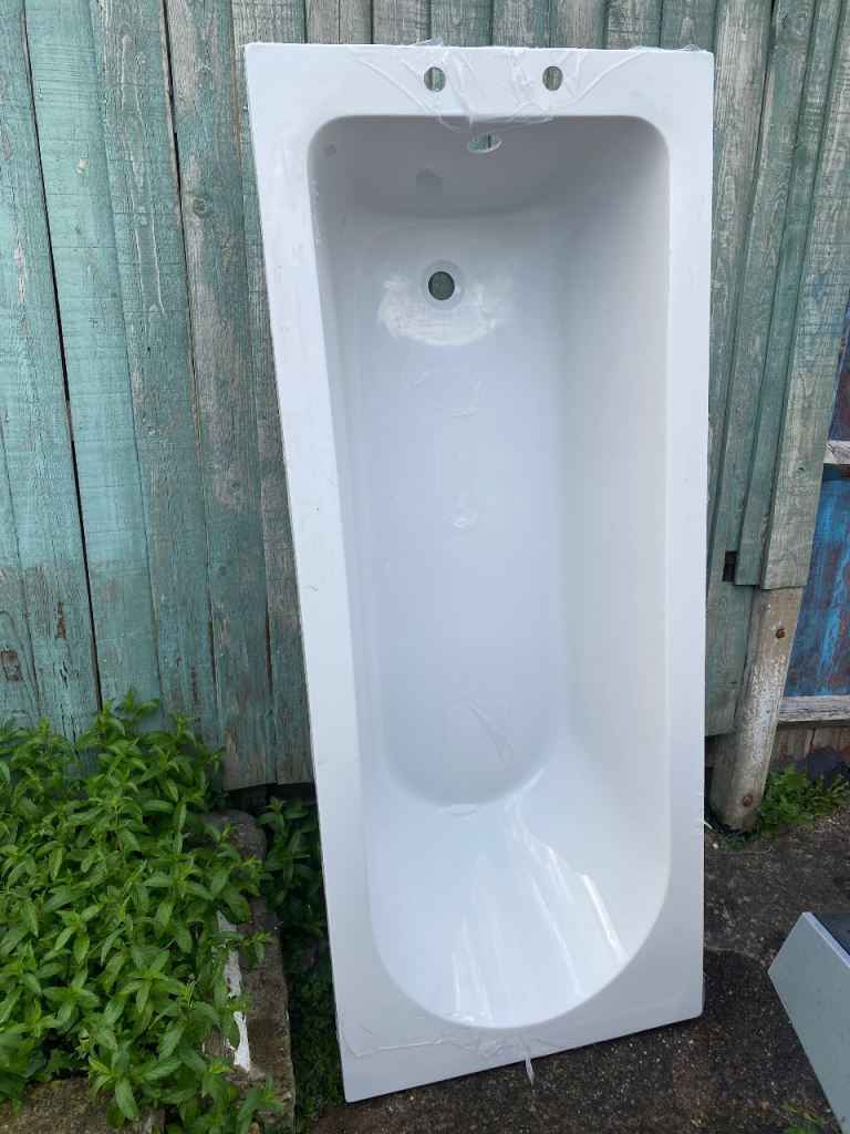 Bath tub brand new 