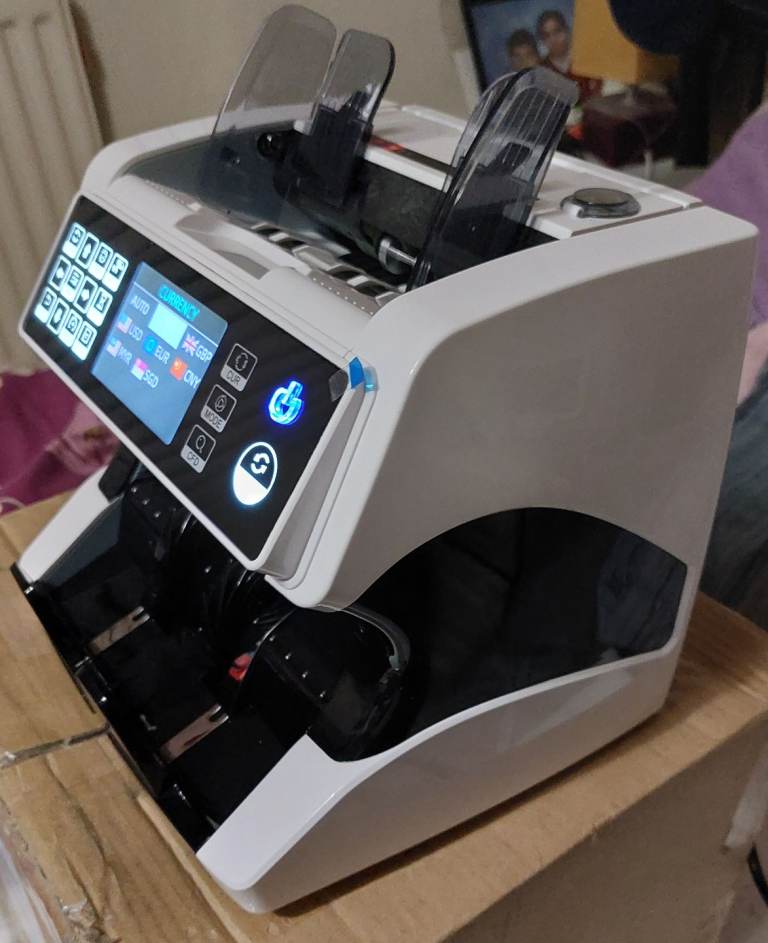 Al 920 Money counter.