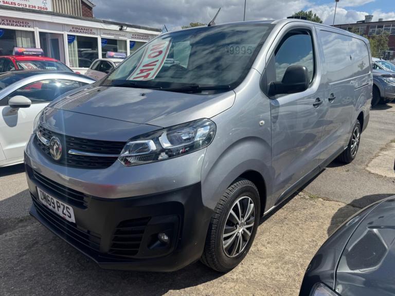 2019 Vauxhall Vivaro 1.5 Turbo D 2900 Dynamic L2 H1 Euro 6 (s/s) 6dr PANEL VAN Diesel Manual