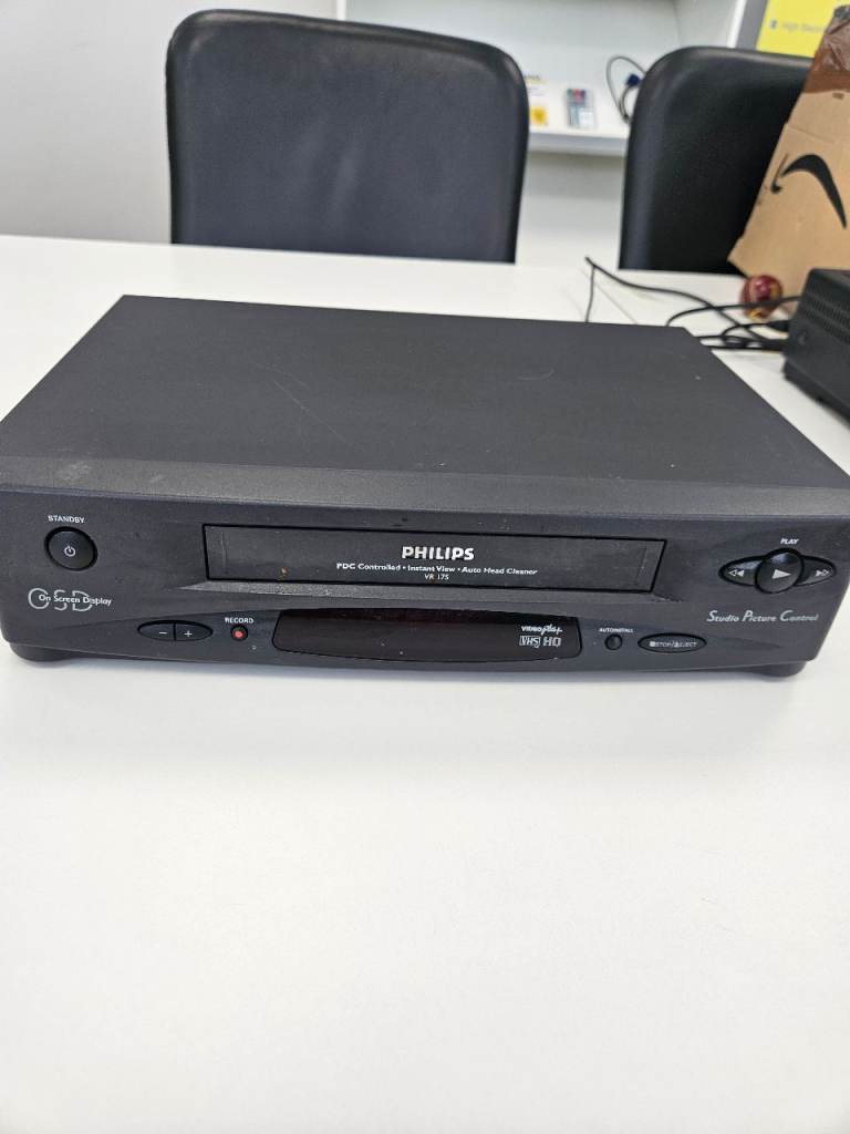 philips vr175 vhs video cassette recorder player oisd no remote tested working