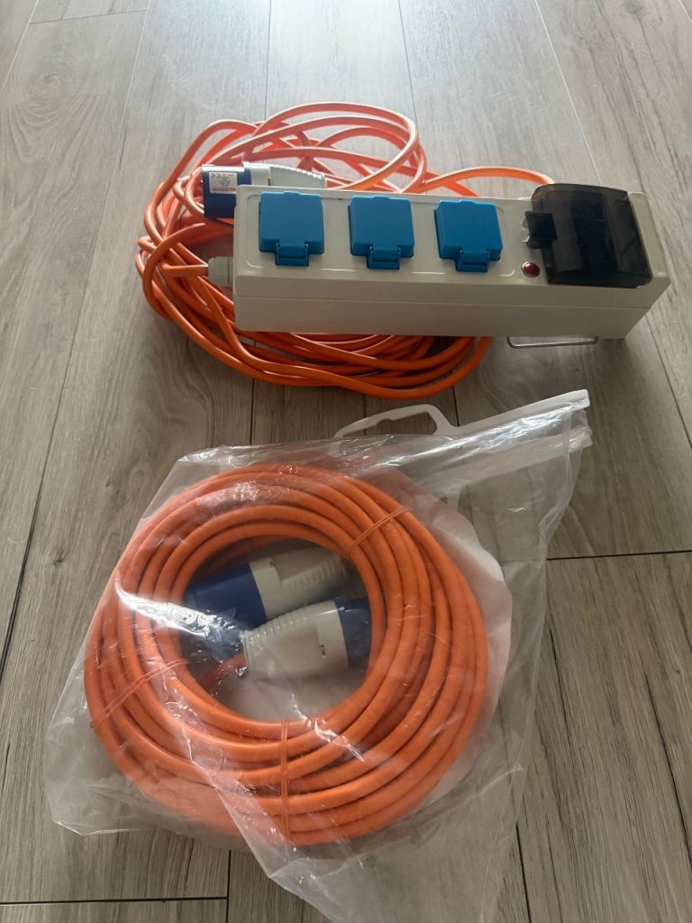 Caravan/camping hook up cables