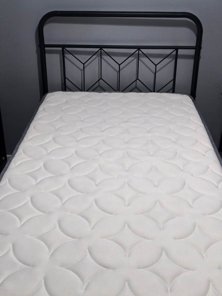 Single Metal Bed Frame with Mattress – Good Condition