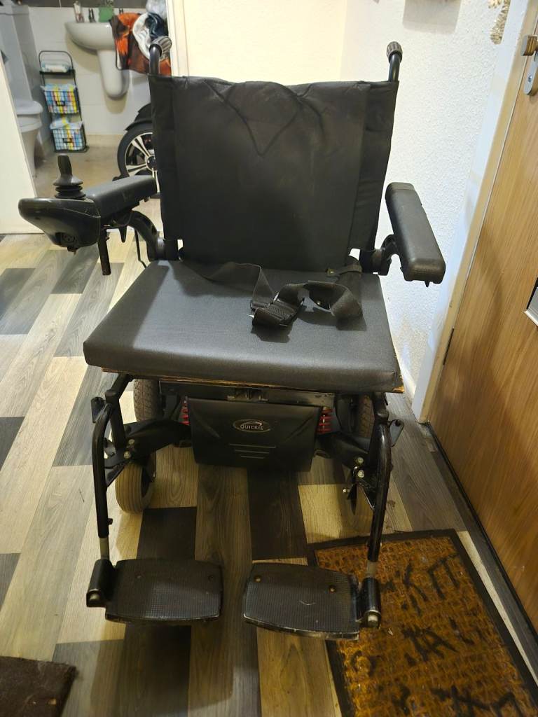 Electric Wheelchair 
