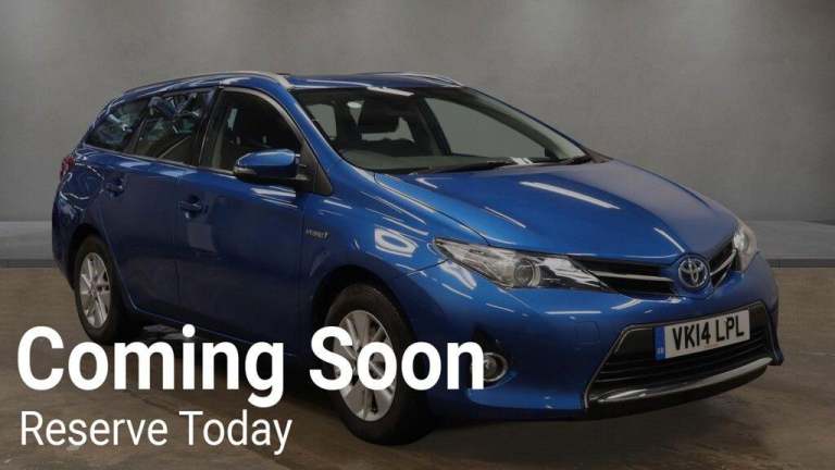 image for  Toyota Auris 1.8 VVT-h Icon Touring Sports CVT Euro 5 (s/s) 5dr Petrol/Electric Hybrid Automatic