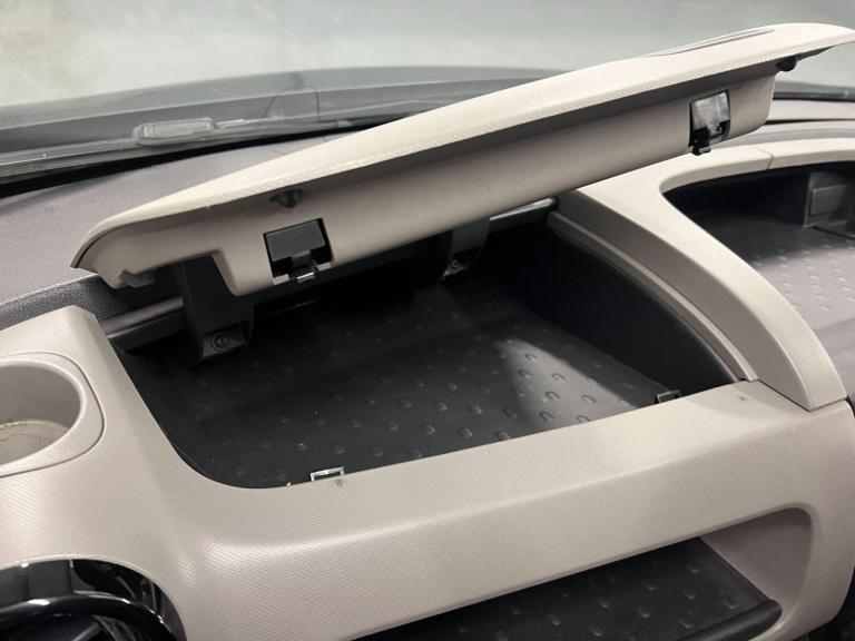 2016 Renault Trafic 1.6 dCi 27 Sport Nav SWB Standard Roof Euro 6 5dr Panel Van Diesel Manual