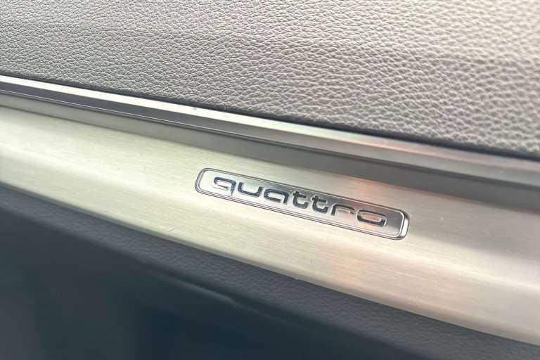  Audi Q5 40 TDI Quattro S Line 5dr S Tronic SUV Diesel Automatic