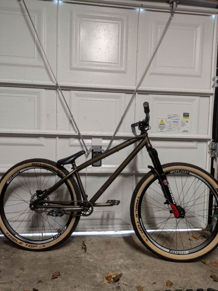 Octane One Void Dirt Jump