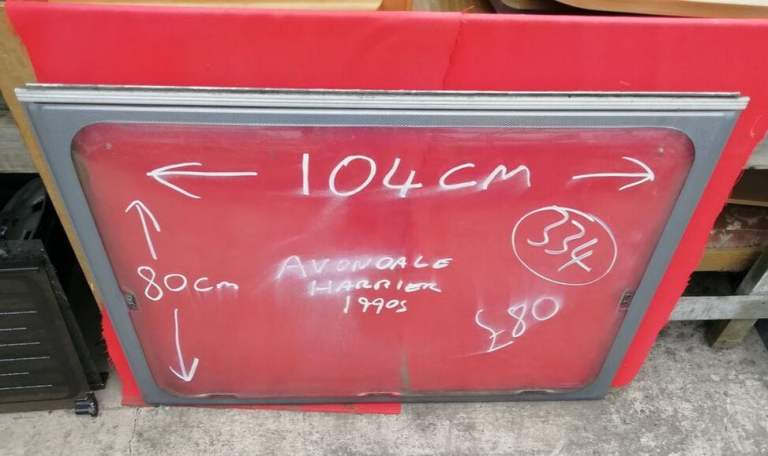 Avondale caravan centre window 