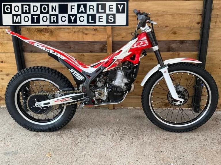 2017 Beta EVO 300 SS Trials Bike. 2 Stroke Trials Bike. Road Registered Trials