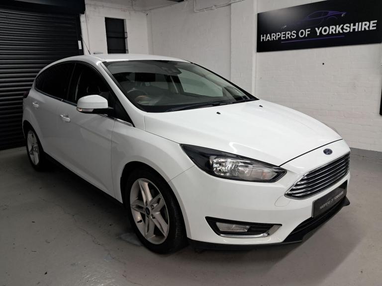 2017 Ford Focus 1.0T EcoBoost Titanium Euro 6 (s/s) 5dr HATCHBACK Petrol Manual