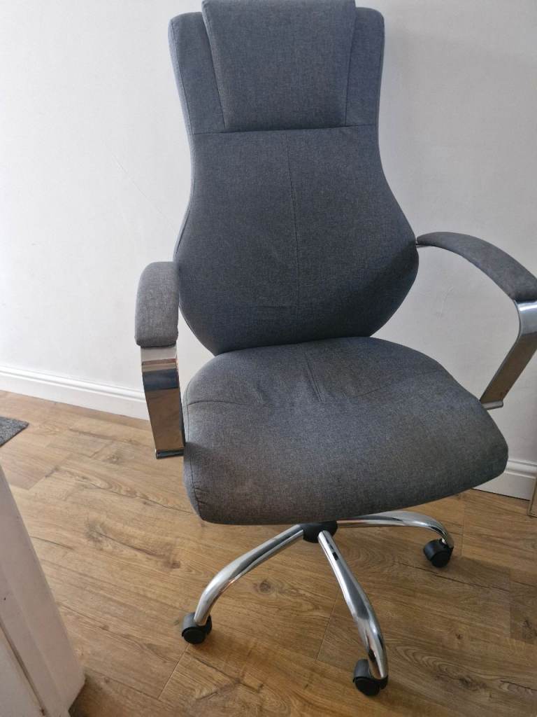 Desk chair free