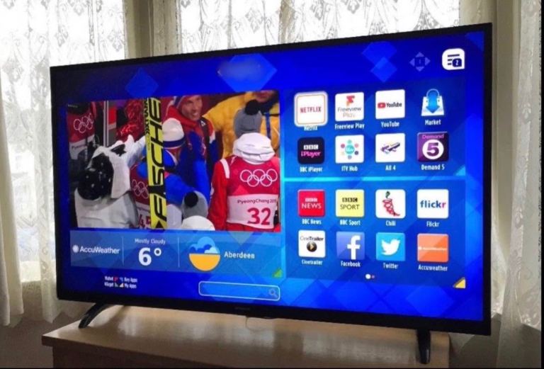 Bush 43” 4K Smart WiFi Ultra Hd led tv Excelllent condition