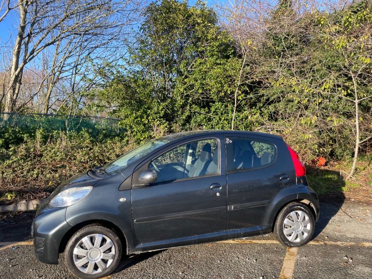 PEUGEOT 107 1.0 URBAN 10 REG GREY 5 DOOR MOT MARCH 7TH 2026 TAX £20 LOW INSURANCE 60+MPG
