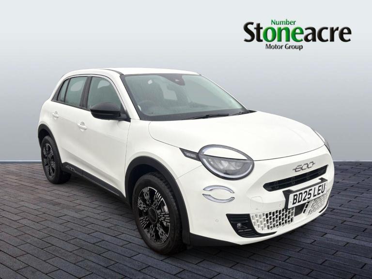 2025 Fiat 600 1.2 Hybrid 48V 5dr eDCT-6 HATCHBACK PETROL Automatic